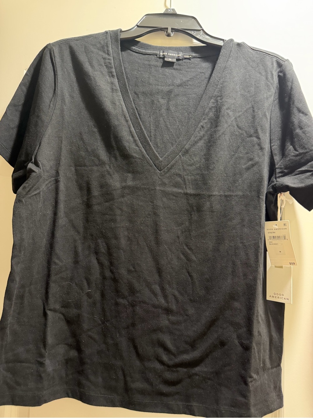Good American Black V-Neck Short Sleeve Tee - Classic Fit